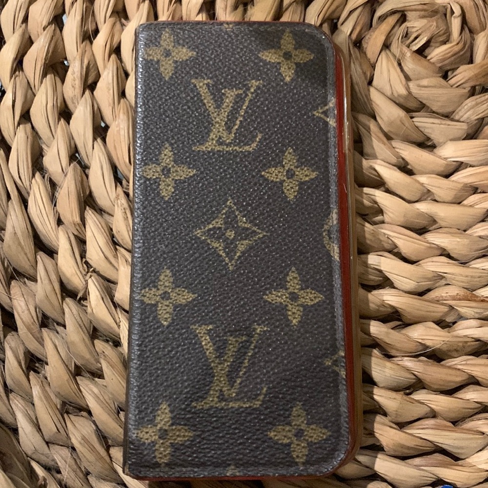 Louis Vuitton Folio IPhone Case
